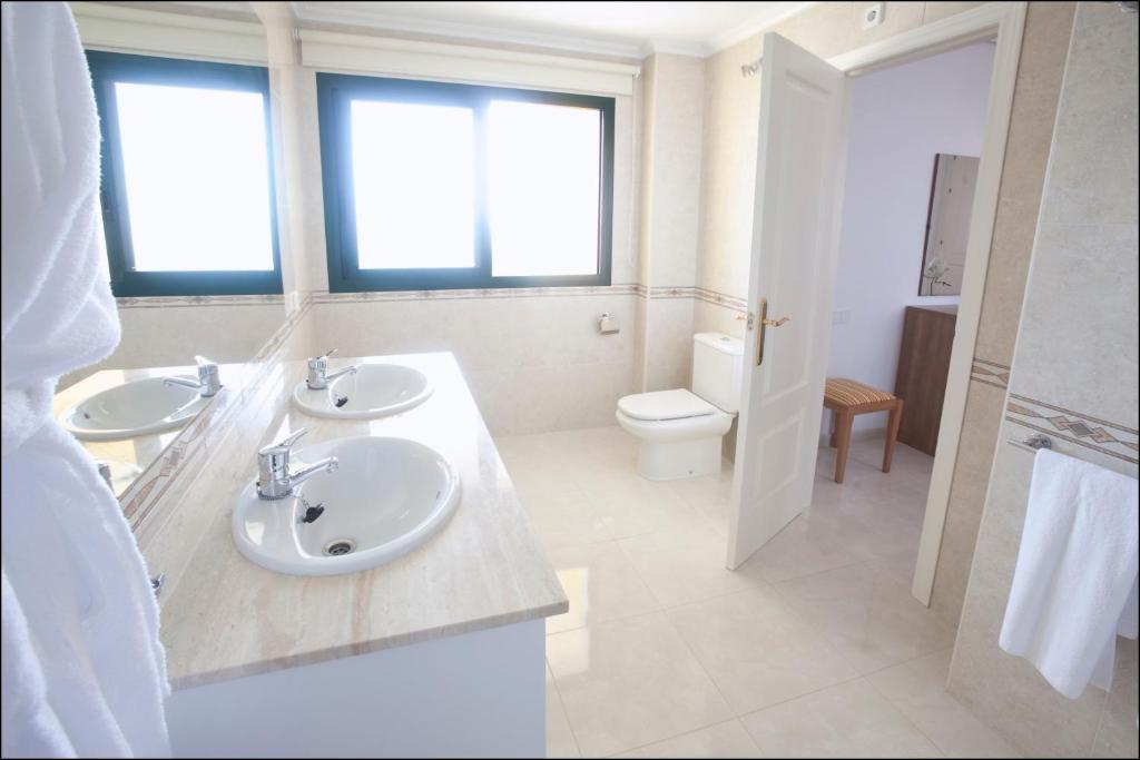Apartamentos Lomas De Campoamor Room photo